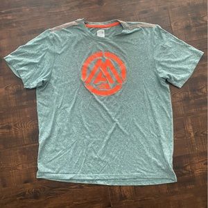 Mens north face t-shirt size L